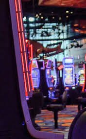 Philippine VIP player enjoying exclusive yy7777 casino rewards on mobile
